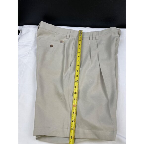 Tommy Bahama Men's Tan Pleated front Silk Shorts Size 34 SKU 3622 - Picture 7 of 8